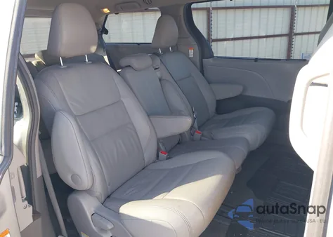 2015 Toyota Sienna Xle 8 Passenger из США, поврежденный, VIN 5TDYK3DC1FS684095